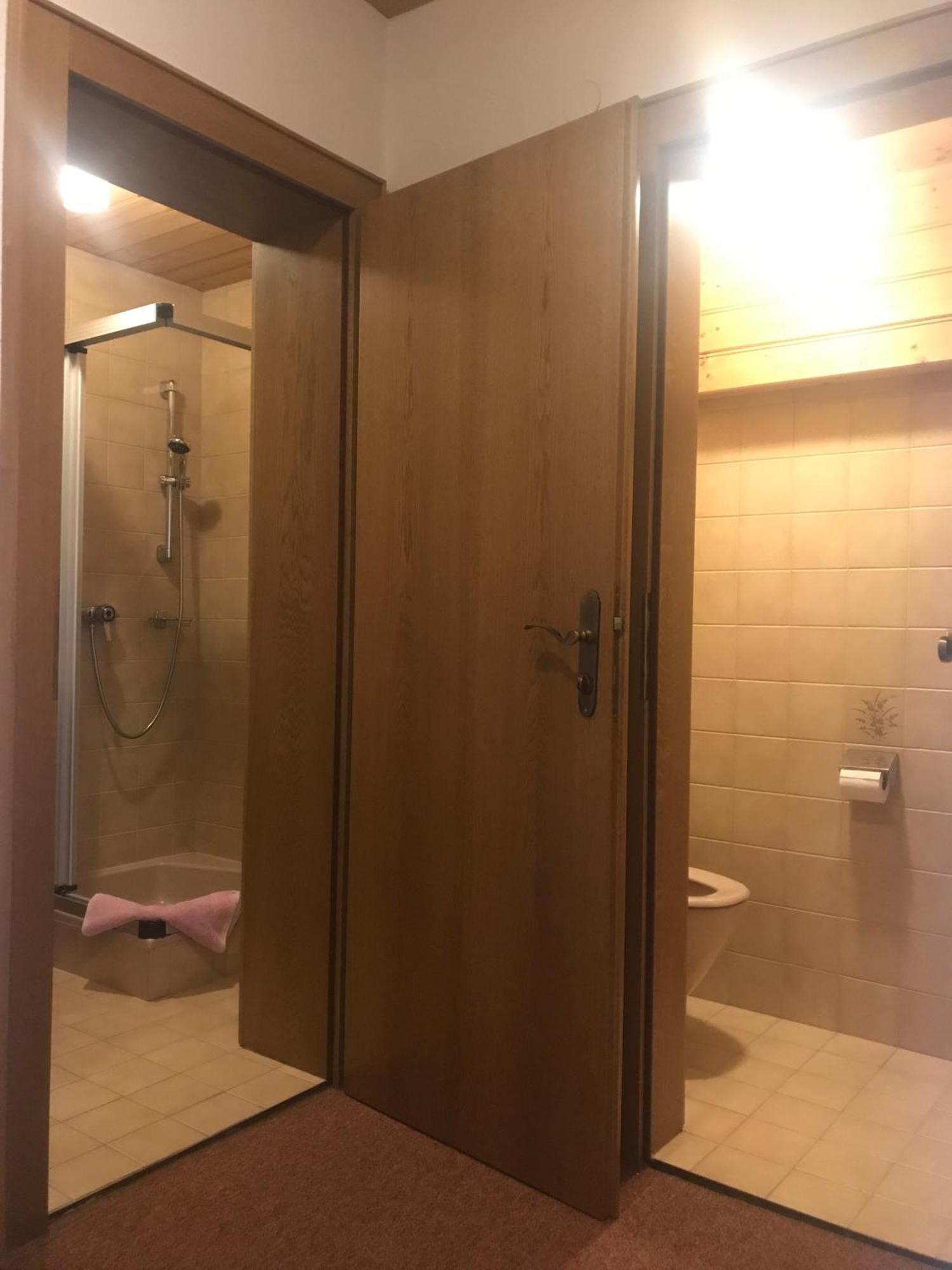 Gasthof Wacht Untertilliach Room photo